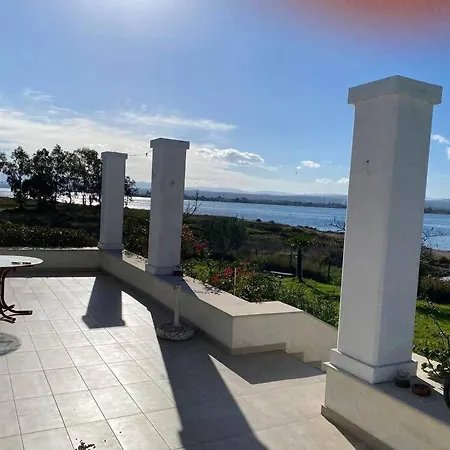 μονοκατοικία με θέα στη θάλασσα και κήπο 別荘